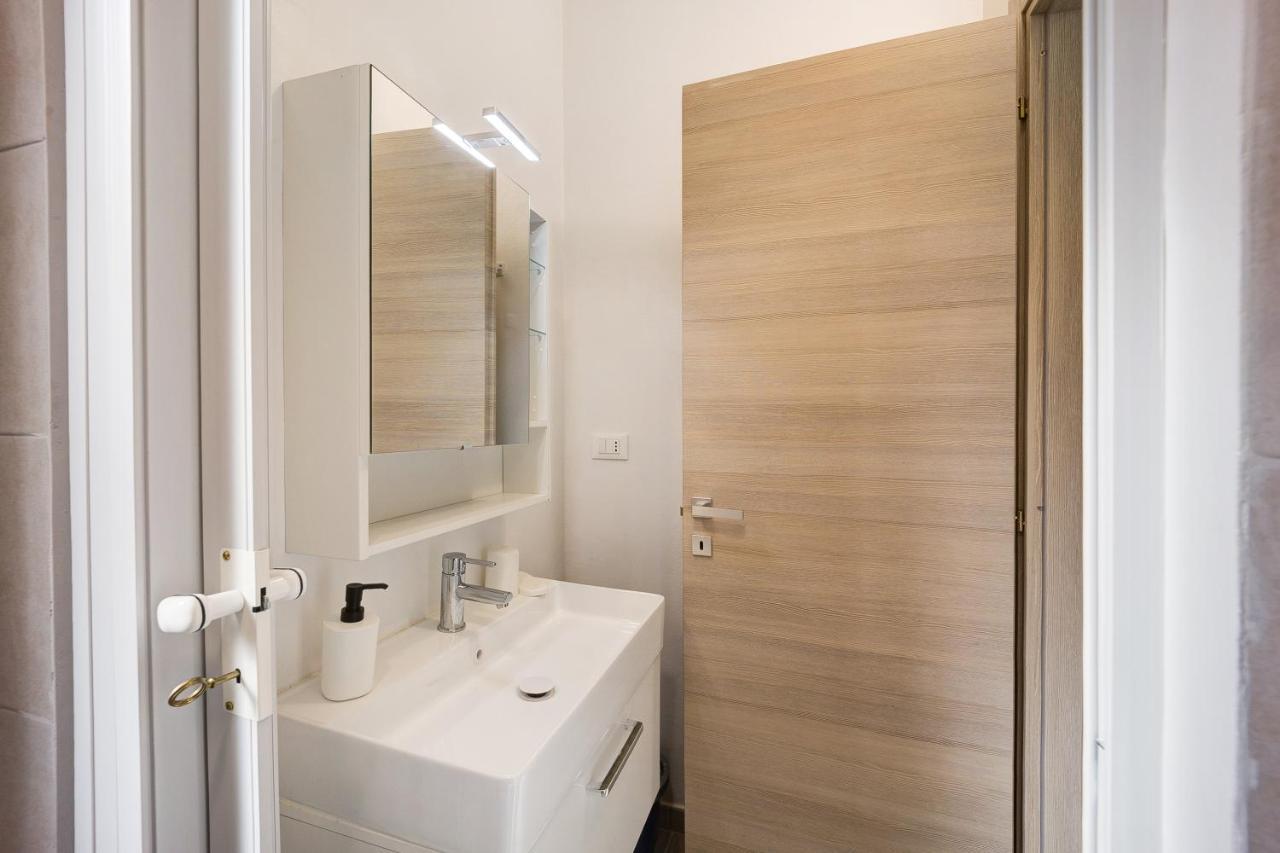 Il Gattino Di Porto Appartamento 3 Imperia Exterior foto